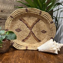 Vintage Grass Woven Basket Tray Oval Platter Wall Decor Geometric Native Scalloped Boho Charger 