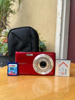Sony Cyber-shot DSC-W620 14.1MP Digital Camera - Red ( Read description )