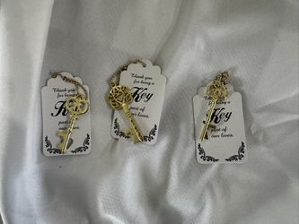 WEDDING FAVOR KEYCHAINS