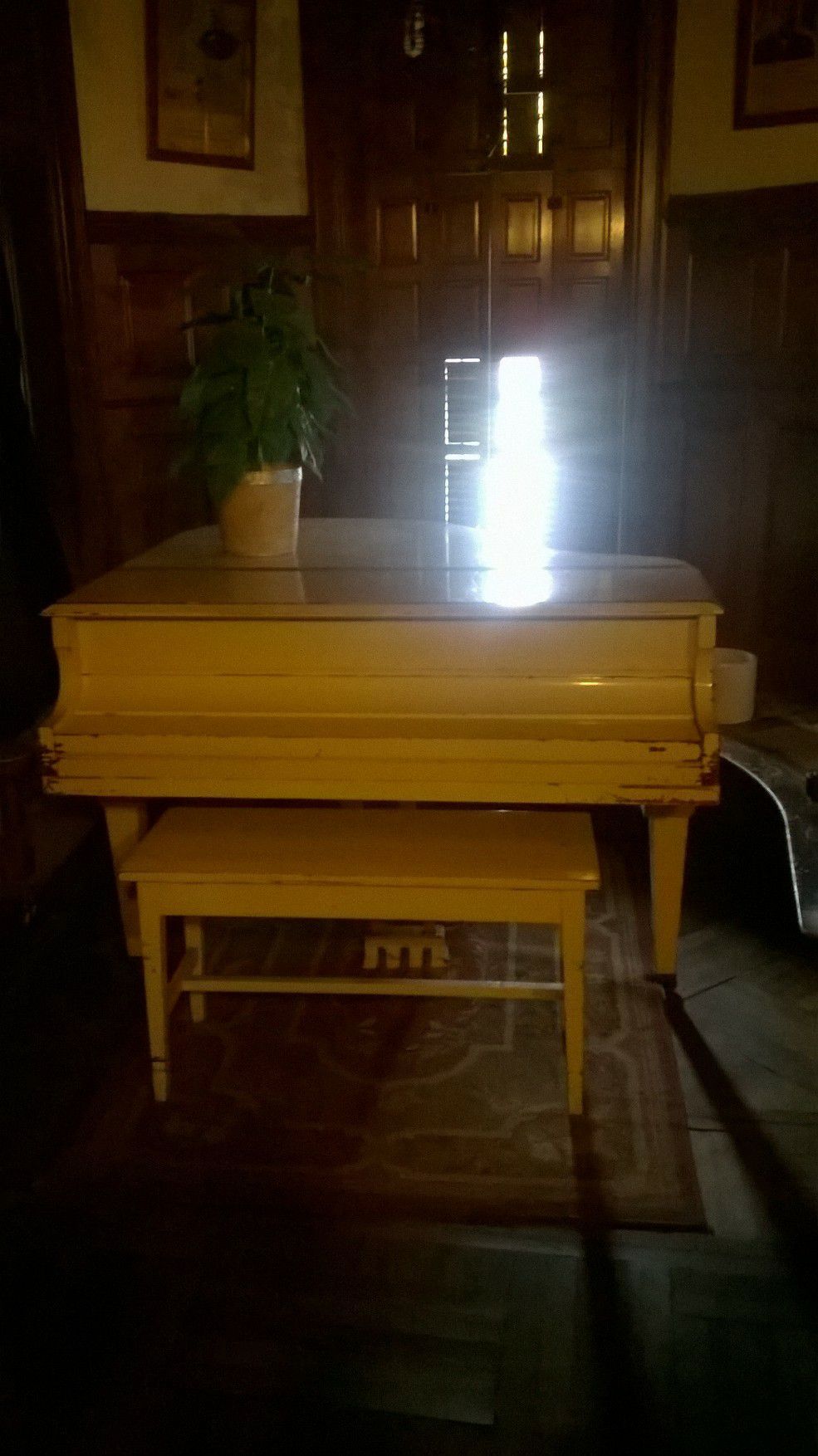 Lester piano
