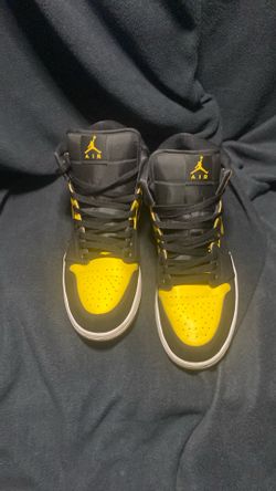 Nike air Jordan new love sneaker shoes 10.5 brand new