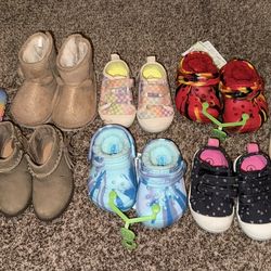 Girls shoes size 4c ask for prices