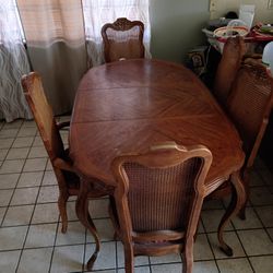 Dinning Room Table With 6 Chairs 