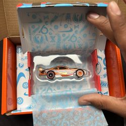 Paul George x Nike Circle Tracker Hot Wheels Rlc