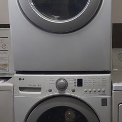LG Front Load Washer And Dry For Sale $600