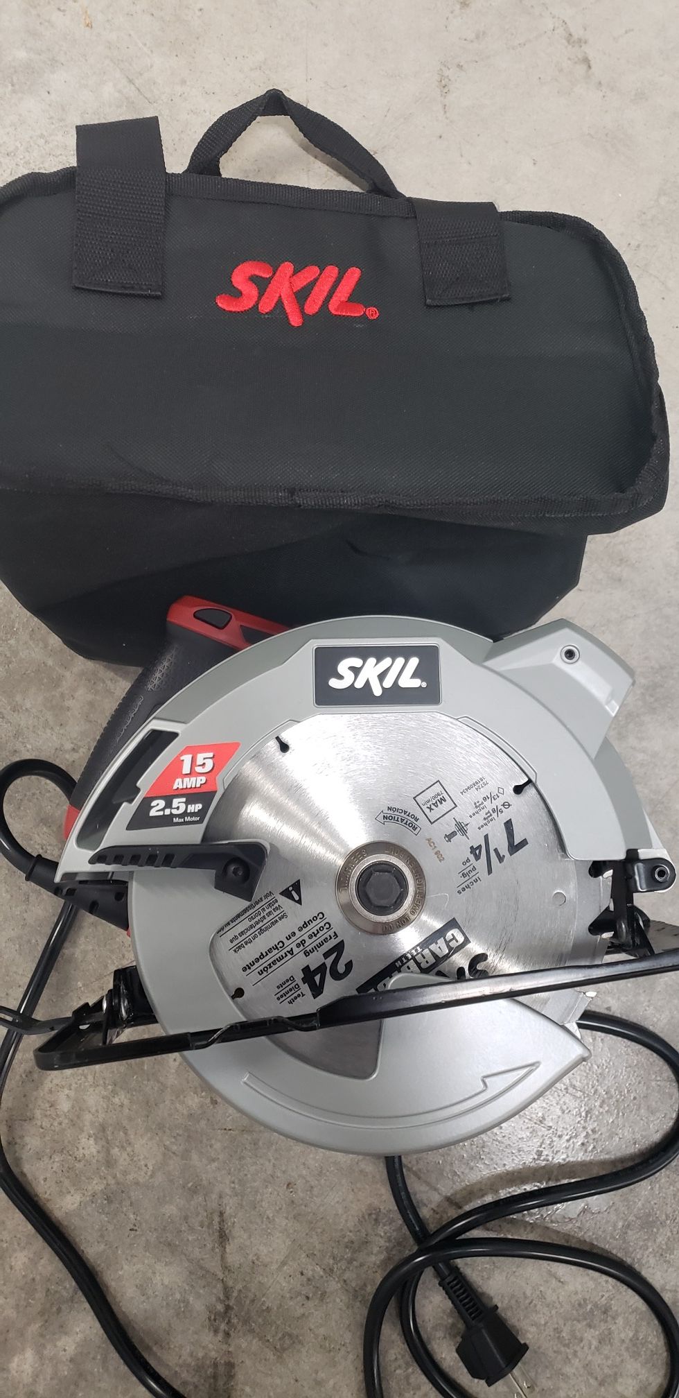 Skil Saw 15A With Laser Guide and a Nice Bag