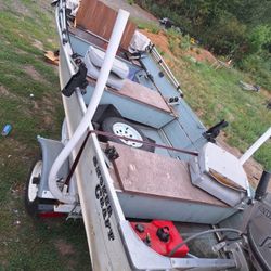 Classic 14’ 1984 Smoker Craft