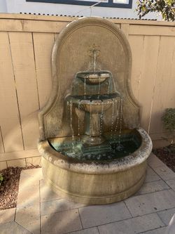 Campania Estancia Wall Fountain