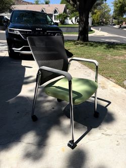 Mesh Back Office Chair with Casters.