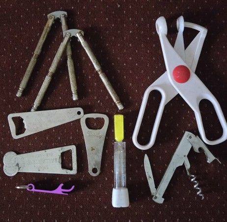 9 Kitchen Gadgets. All For $15. Holmel Nj