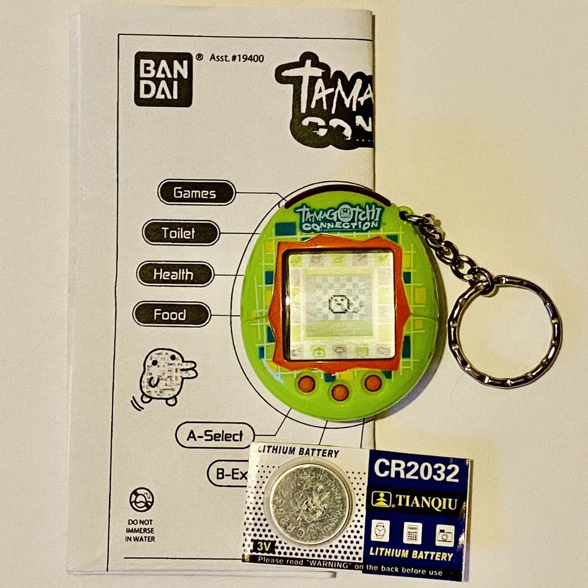 Tamagotchi Connection V1 2004 Green Plaid Matrix Checkered Super Rare!