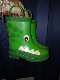Kids rain boots