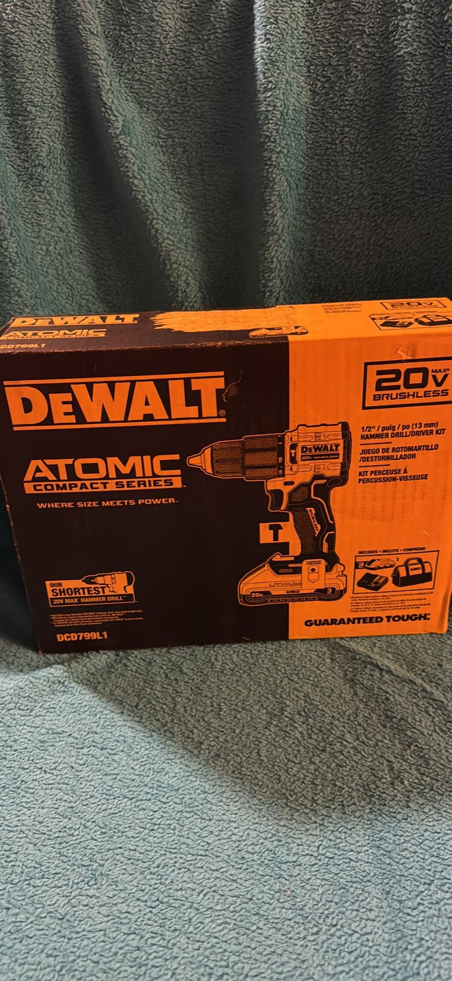 Dewalt Atomic 20v Lithium-Lon Cordless 1/2 In Compact Hammer Drill With 3.0ah Battery Charger And Bag