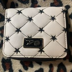 Betsey Johnson Wallet 🤍