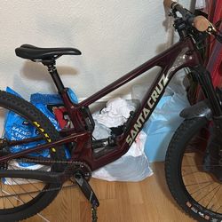 2023 Santa Cruz Hightower V3 Size Medium