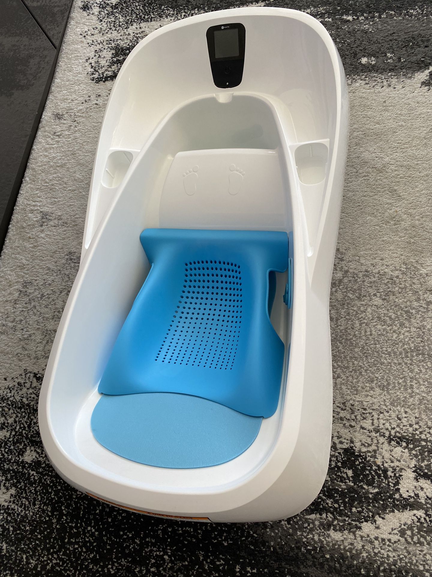 4 MOMS baby Bathtub 