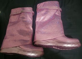 Azalea Wang Boots