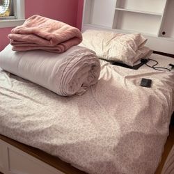 Farmhouse Style Full Size Bed With Electrical Plug-ins & USB-C 