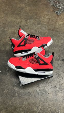 Jordan Retro 4 “Toro Bravo” - Men Size 7-13