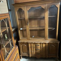 3-Pane Single Door China Cabinet
