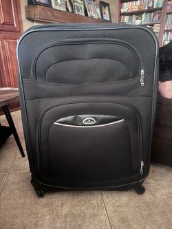 Large Samsonite luggage suitcase