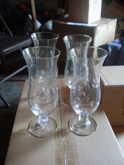 Set de 4 vasos grandes huracanes princess moderna. Nuevo en caja precio firme 40