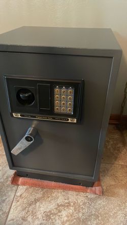 FLOOR SAFE