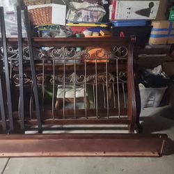 Queen Bed Frame , Great Condition