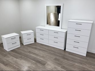 Dresser With Mirror, Chest And Two Nightstands 🌌 Comoda Con Espejo, Gavetero Y Dos Mesitas De Noche 🌌