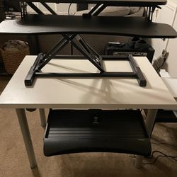 Sit/stand Set Up And Keyboard Tray