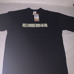 Nike Men's ACG Dri-FIT Iguana Tee Size: Medium Loose Fit