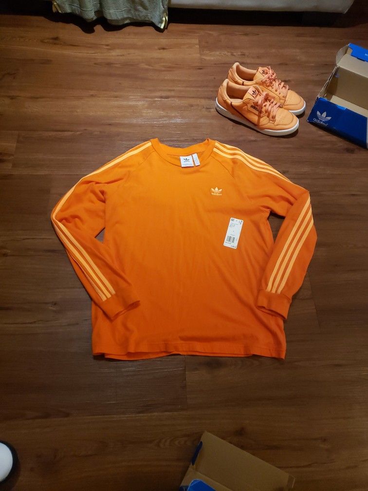 Adidas Shoe N Shirt LARGE Size 11