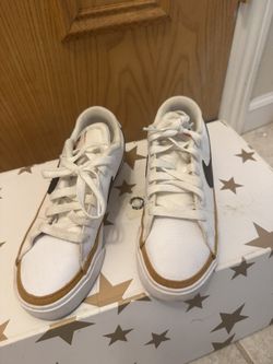 Nike Court Legacy Size 6.5