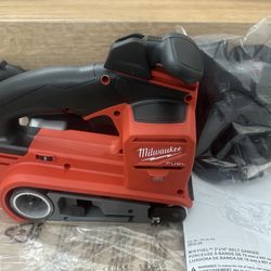 Milwaukee M18 Fuel Belt Sander (new)