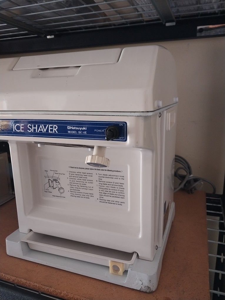HATSUYUKI NSF COMMERCIAL ICE SHAVER IN EXCELLENT WORKING CONDITION