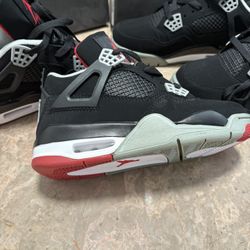 Shoes.   Size.    5.       6.       7 