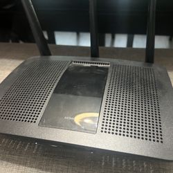 Linksys EA7500 Dual-Band Wi-Fi Router for Home (Max-Stream AC1900 MU-Mimo Fast Wireless Router)