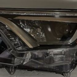 2016 2017 2018 TOYOTA RAV4 LEFT DRIVER HEADLIGHT