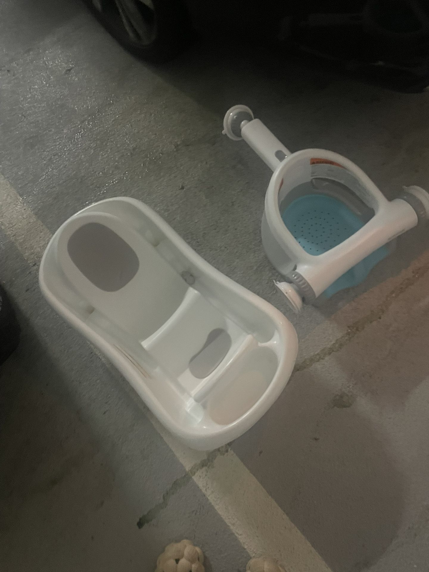 Infant Bathing Seat And Bath Tub Everything For 20.00