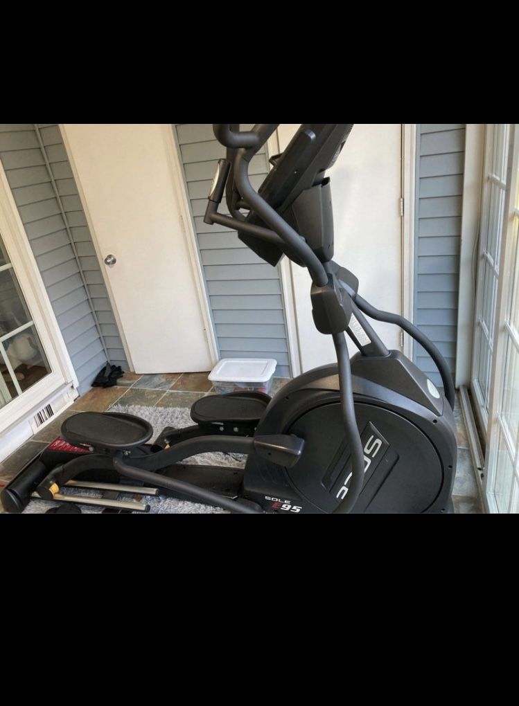 Sole E95 Elliptical Machine