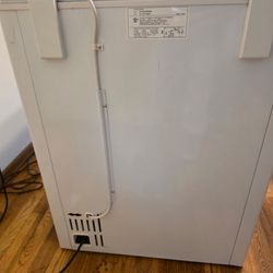 Vissani Chest Freezer