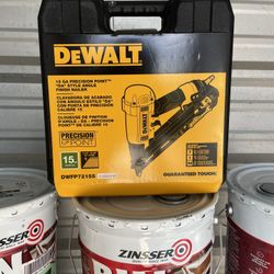 DEWALT Pneumatic 15-Gauge DA Nailer [New][Nueva]