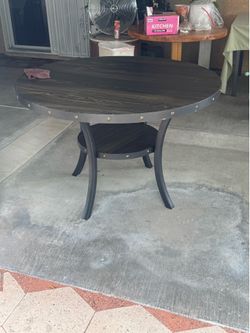 Round table