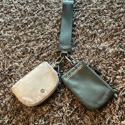 lululemon wristlet