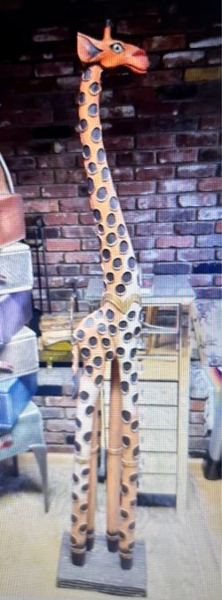 Vintage Hand Carved Wooden Girao