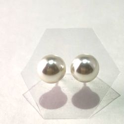 8mm Pearl Studs