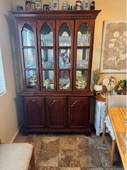 Curio cabinet
