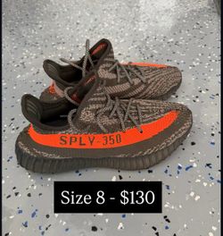 Yeezy 350 Carbon Beluga size 8