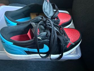 Nike Jordan 1  “UNC Chicago” size 8.5w