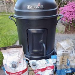 Char-Broil Bullet BBQ charcoal smoker , grill FREE Charcoal and wood Cookout must have
